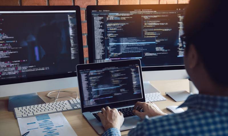 数据科学选型：R与Python如何赋能淄川区网站建设？